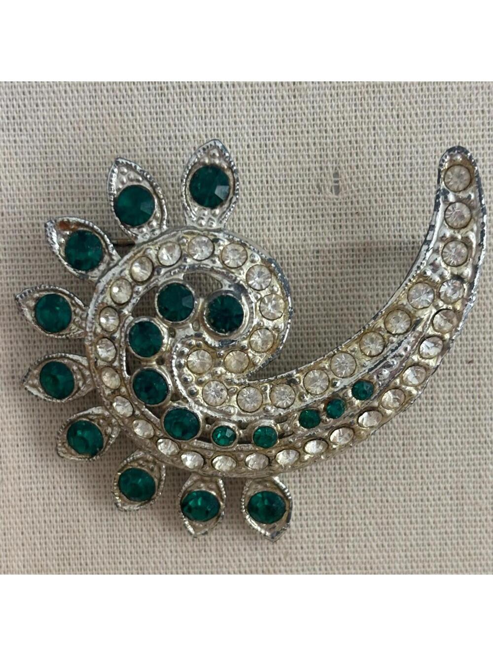 Elegant Silver and Green Brooch